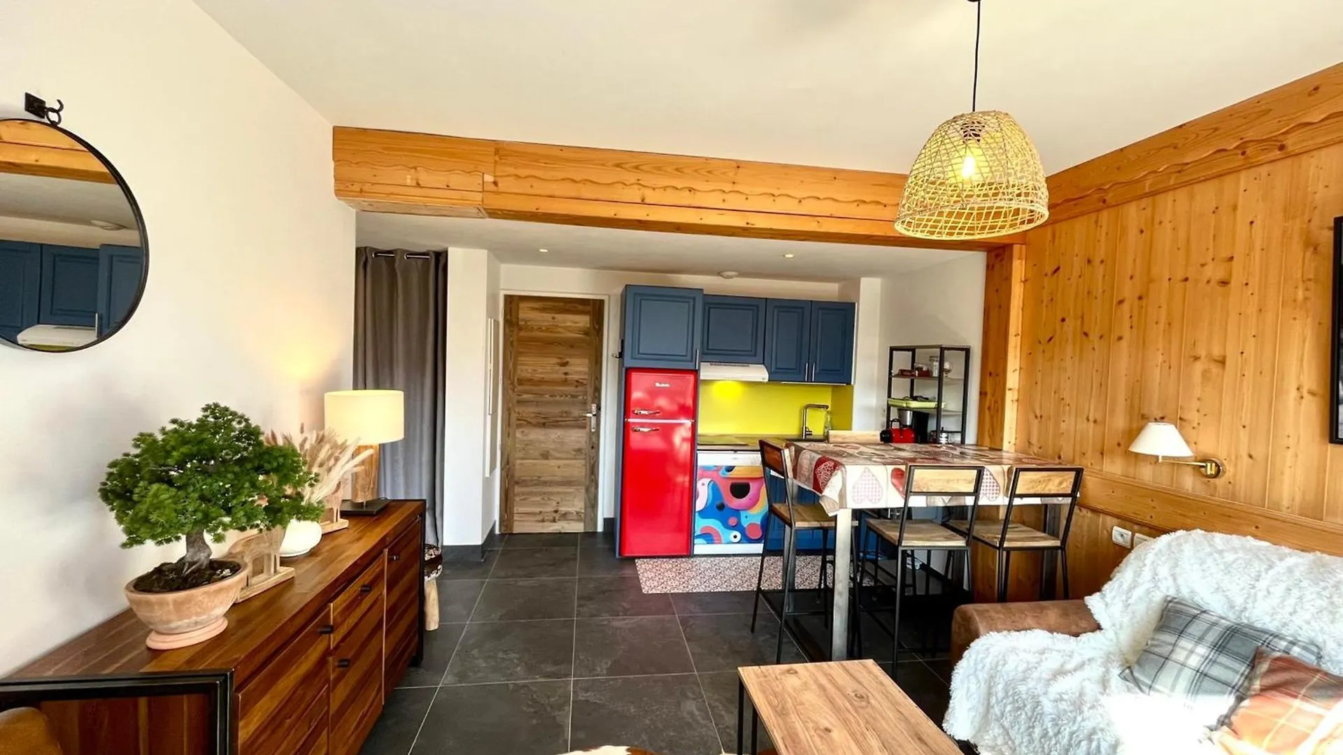 Superb Cosy Apartment With Balcony Combloux